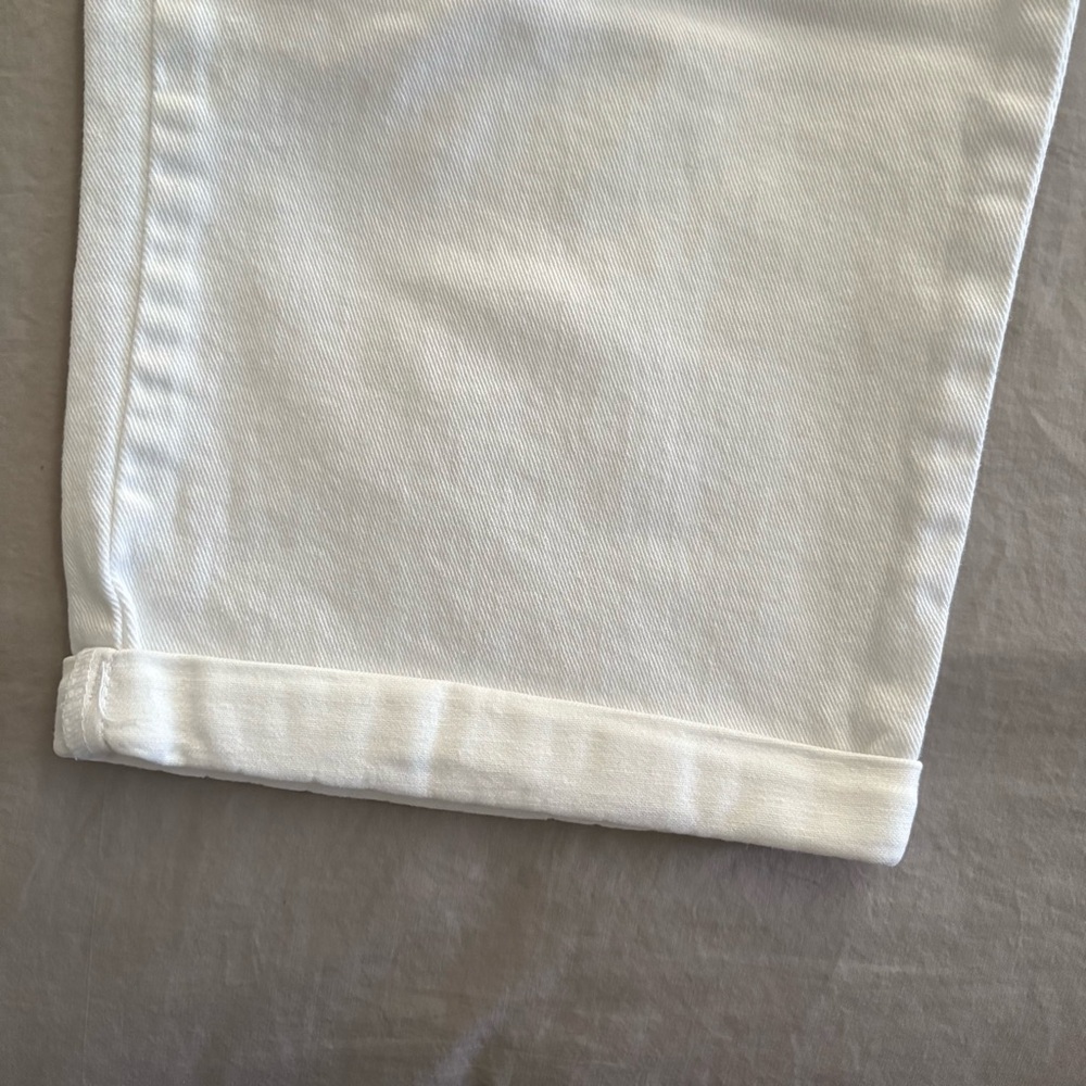 Gloria Vanderbilt Women's White Amanda Classic Rise Capri Jean 12 Cuffed - Picture 3 of 8